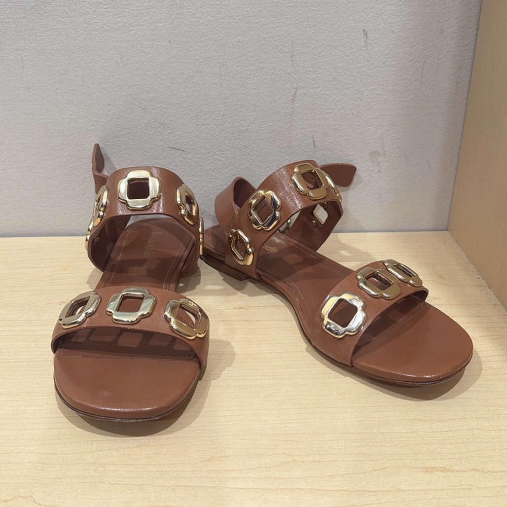 Larroude Milan Flat Sandal Caramel Size 5